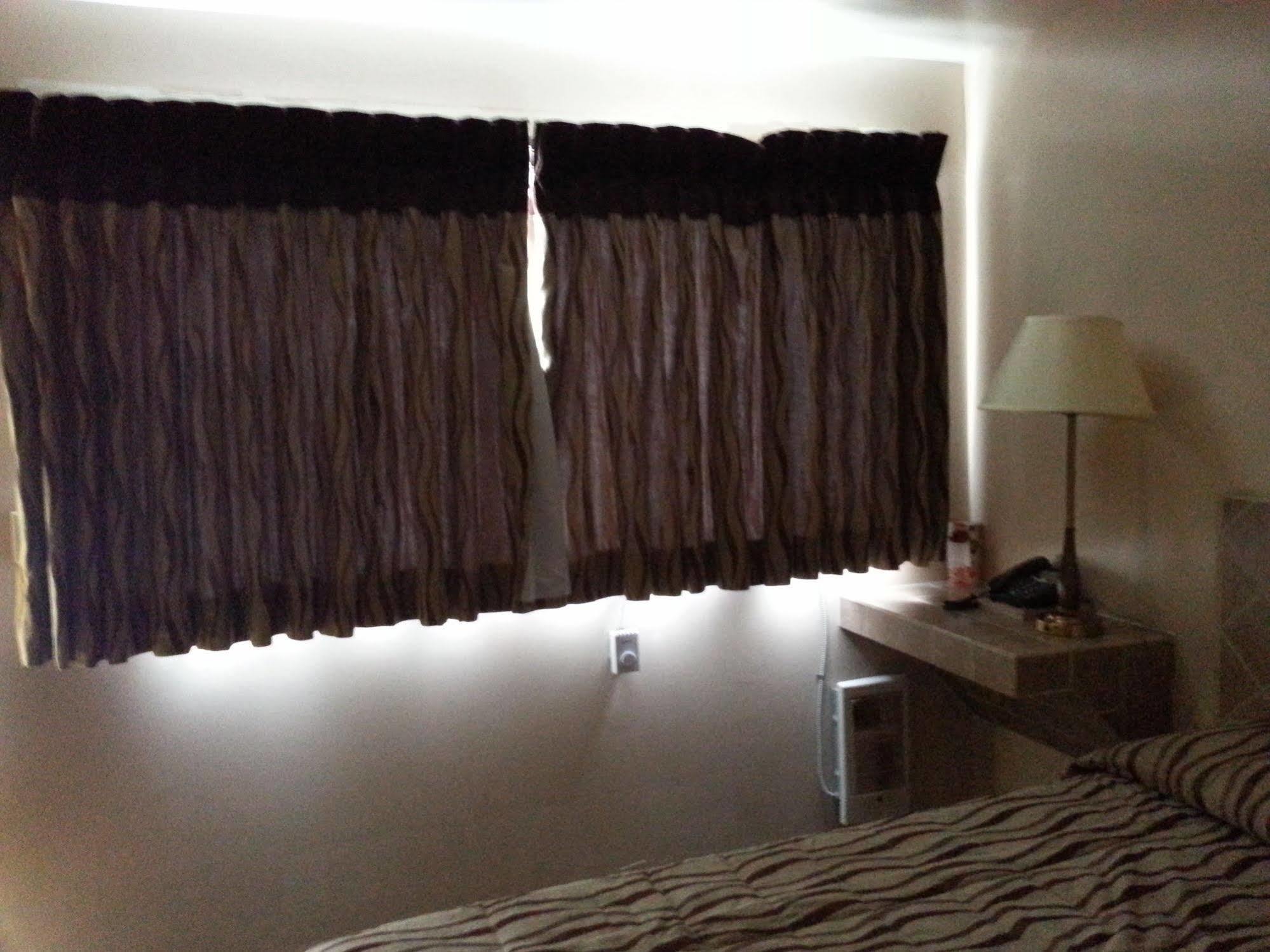 Pleasant Stay Motel Ancaster 외부 사진